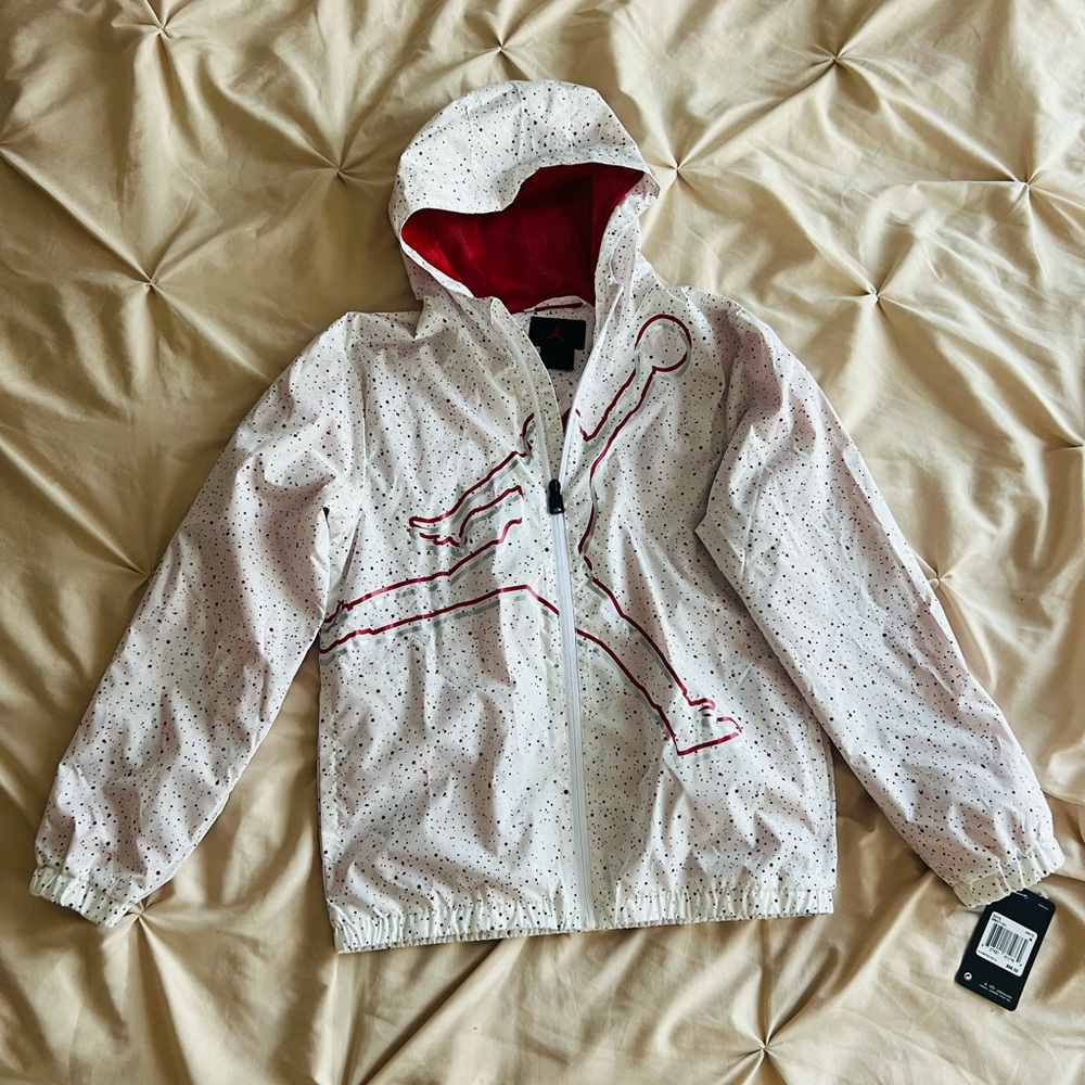 ⛔️SOLD⛔️NWT. Jordan Jacket. Unisex Sz 10-12 (Runs small)